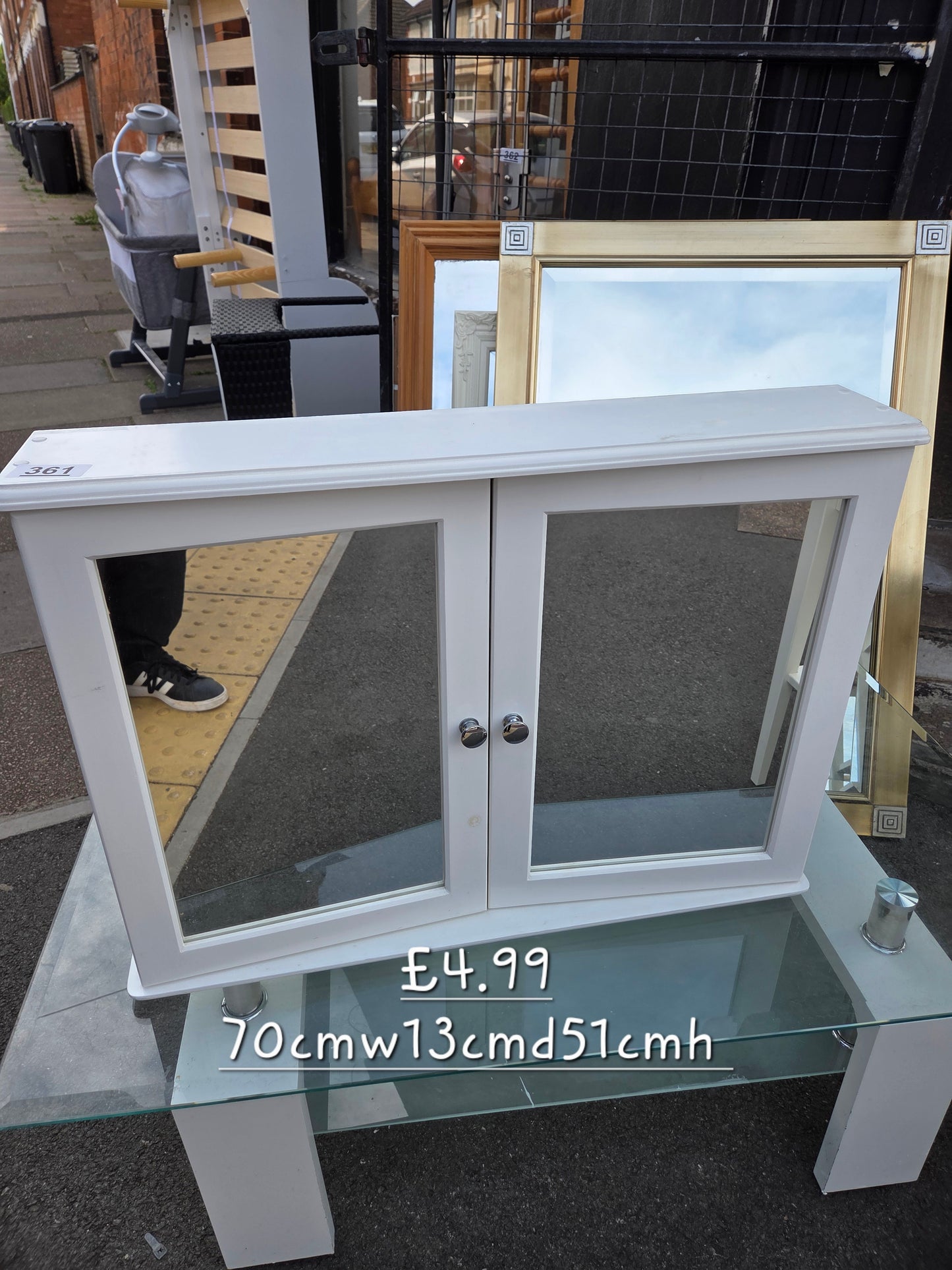 Bathroom cabinet