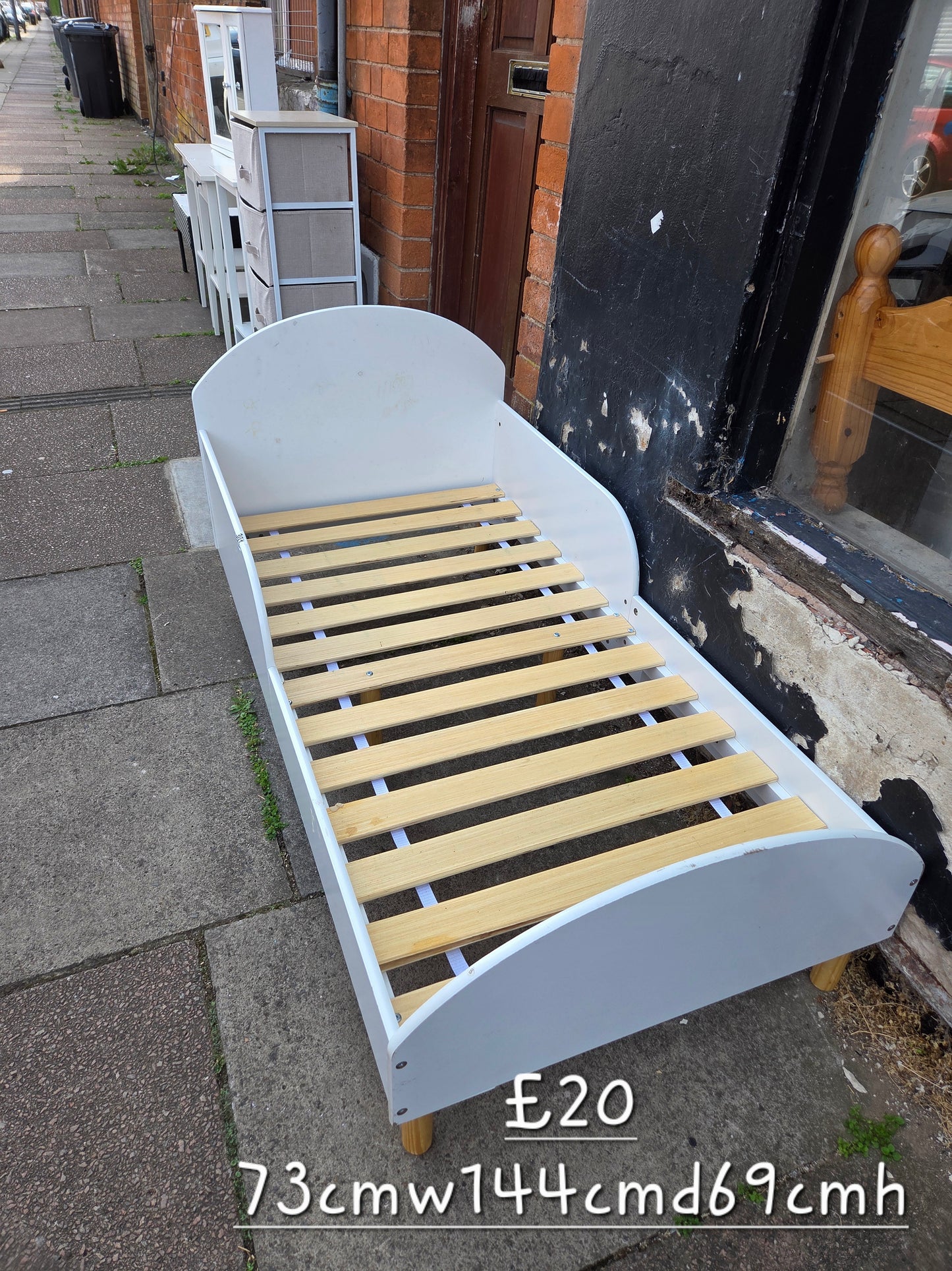 Toddler bed π Free delivery in Leicester π