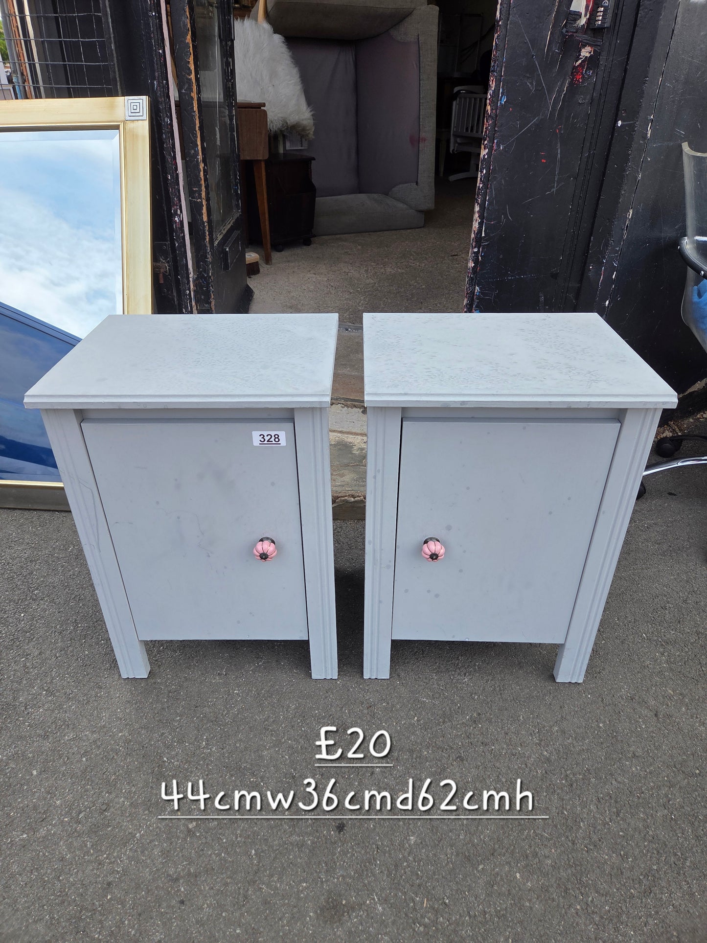 2 bedside tables π Free delivery in Leicester π