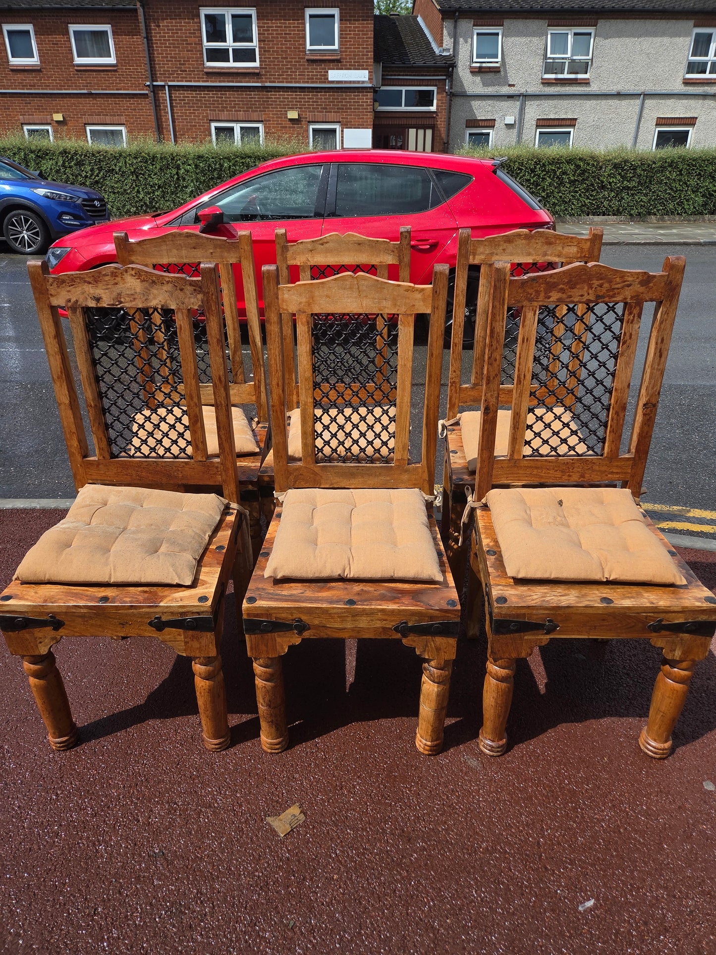 Dining table and 6 chairs ๐ Free delivery in Leicester ๐