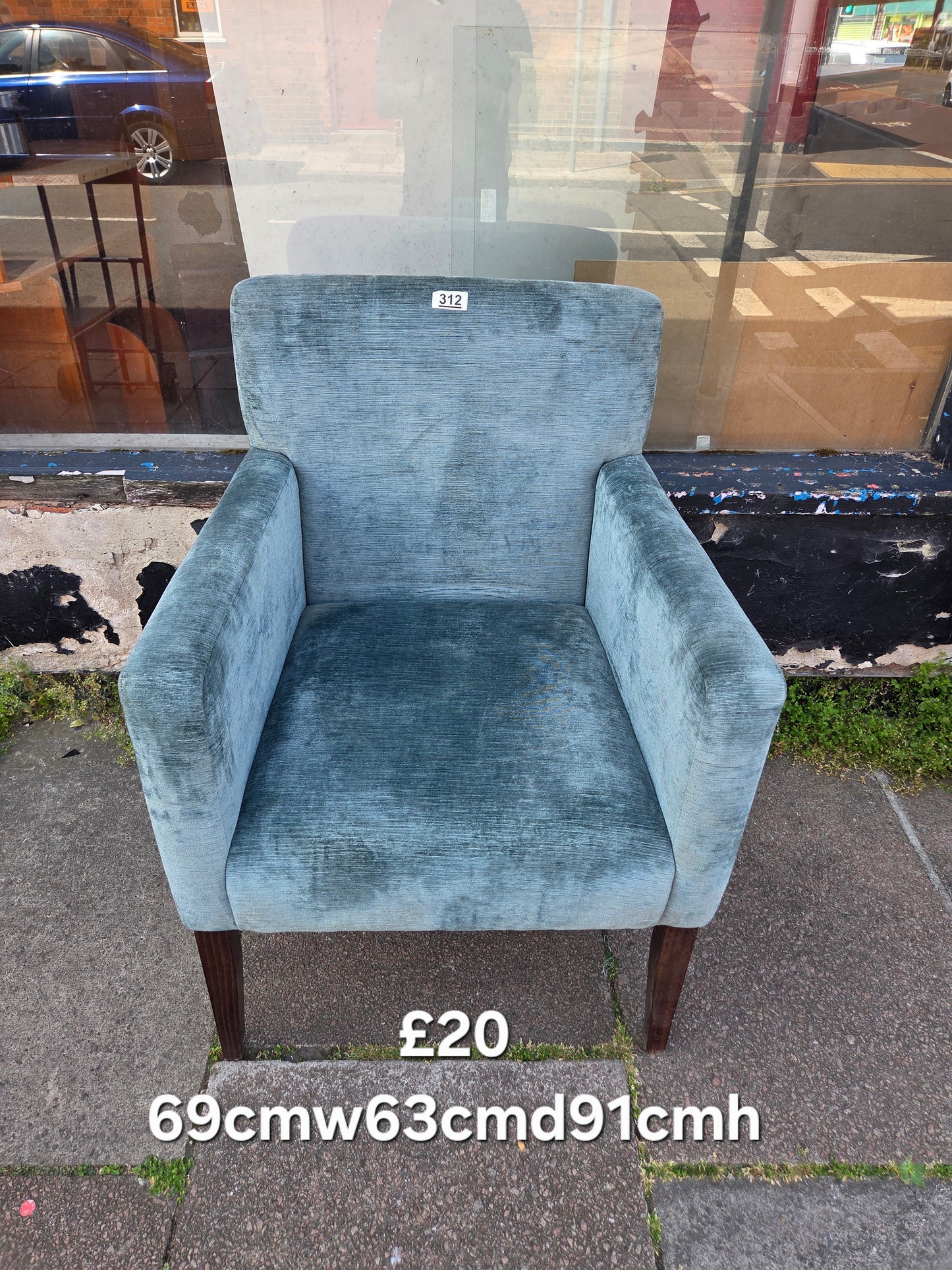 Blue armchair ๐ Free delivery in Leicester ๐