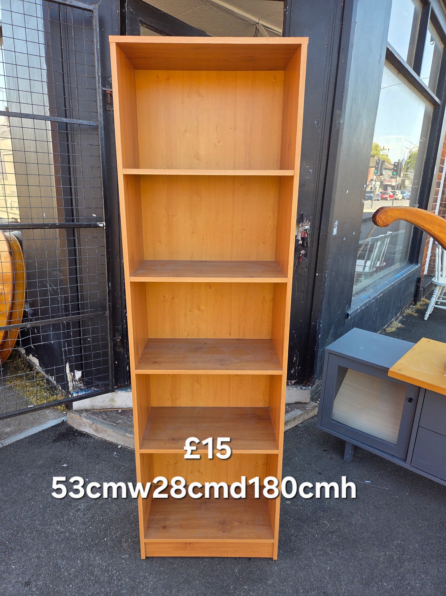 Tall bookcase π Free delivery in Leicester π