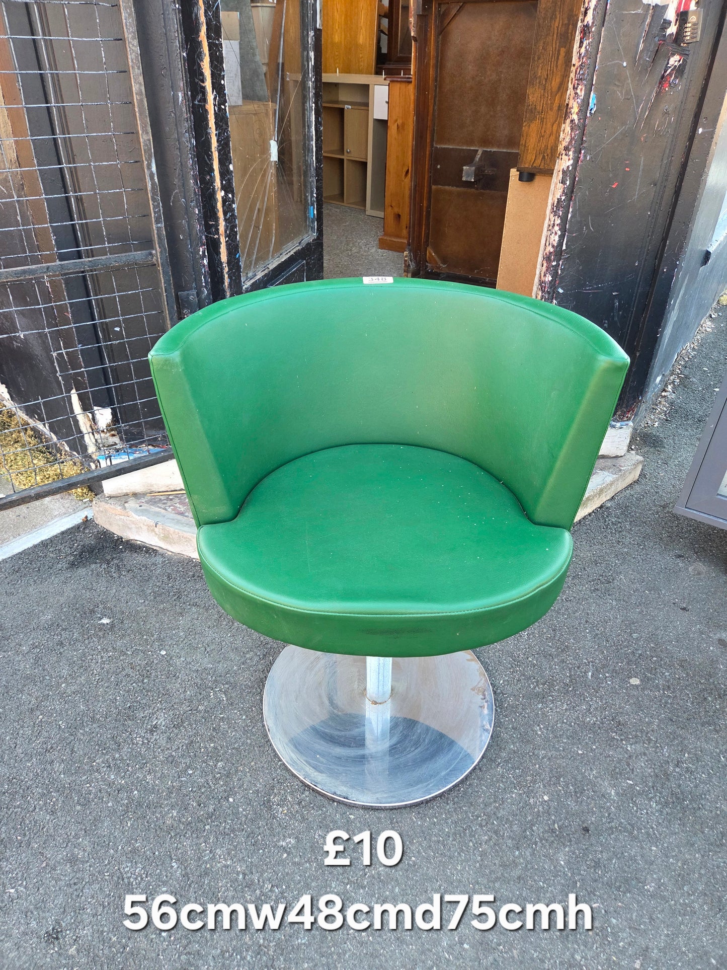 Armchair π Free delivery in Leicester π