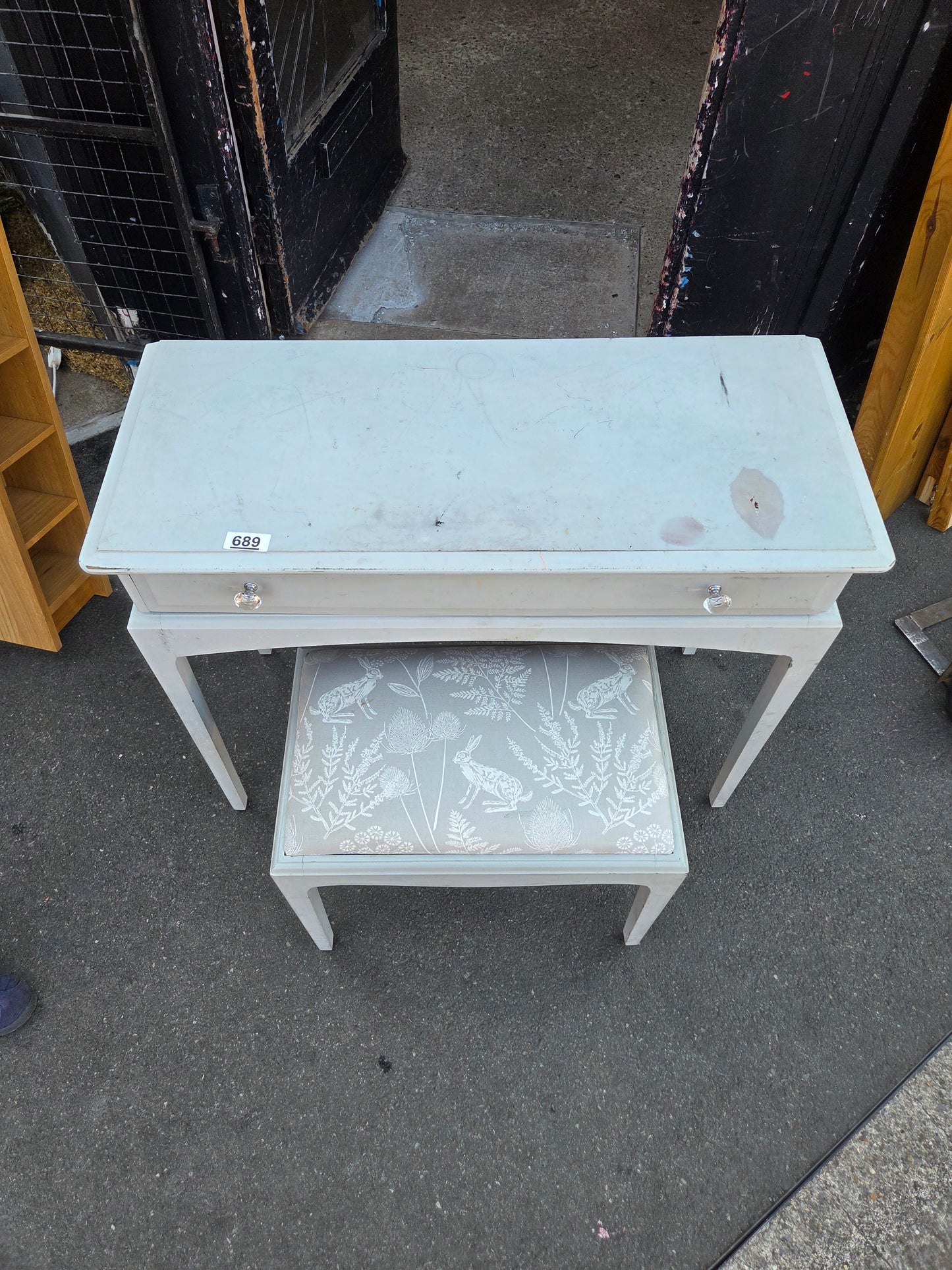 Dressing table and stool π Free delivery in Leicester π
