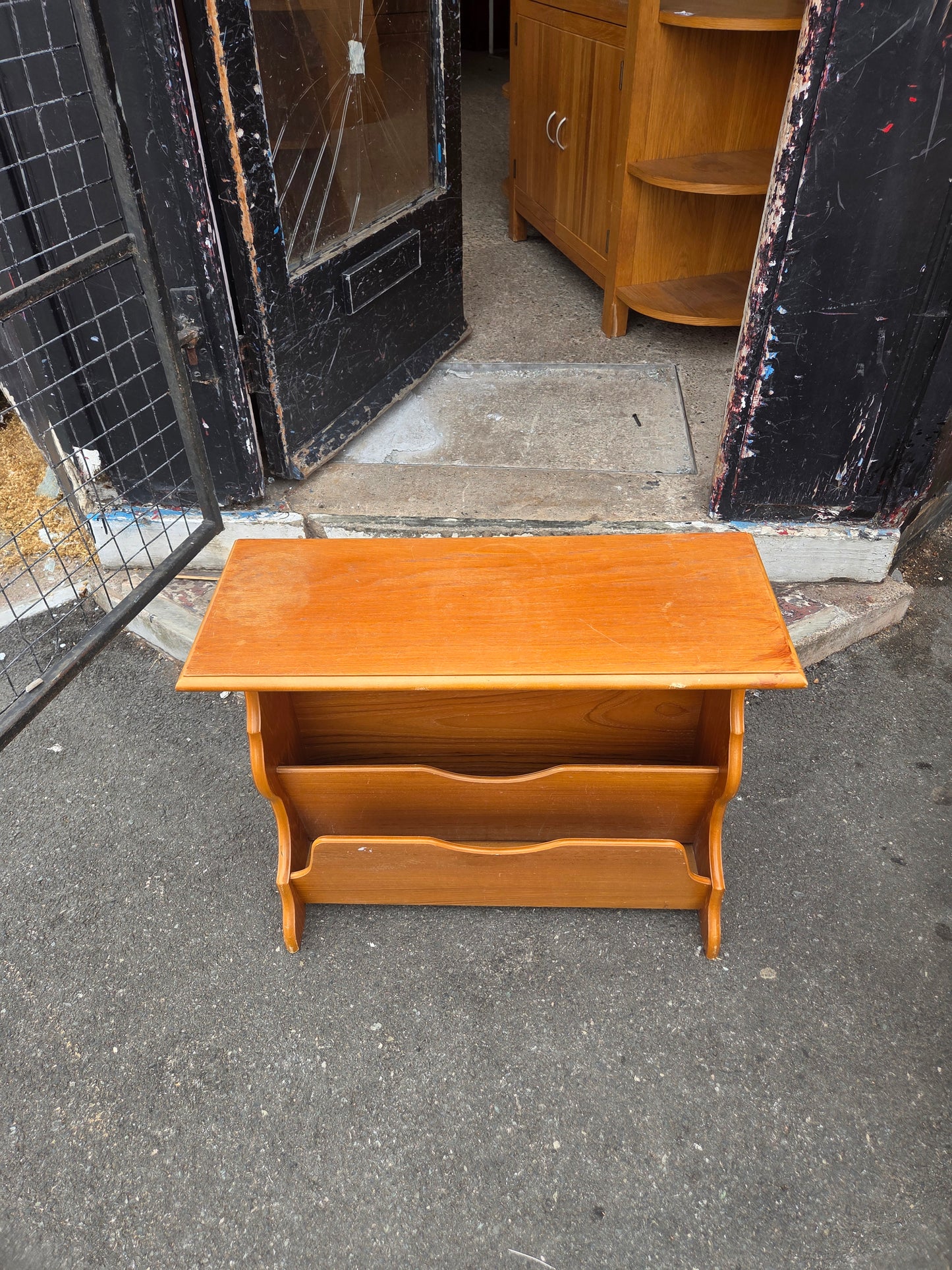 Magazine rack