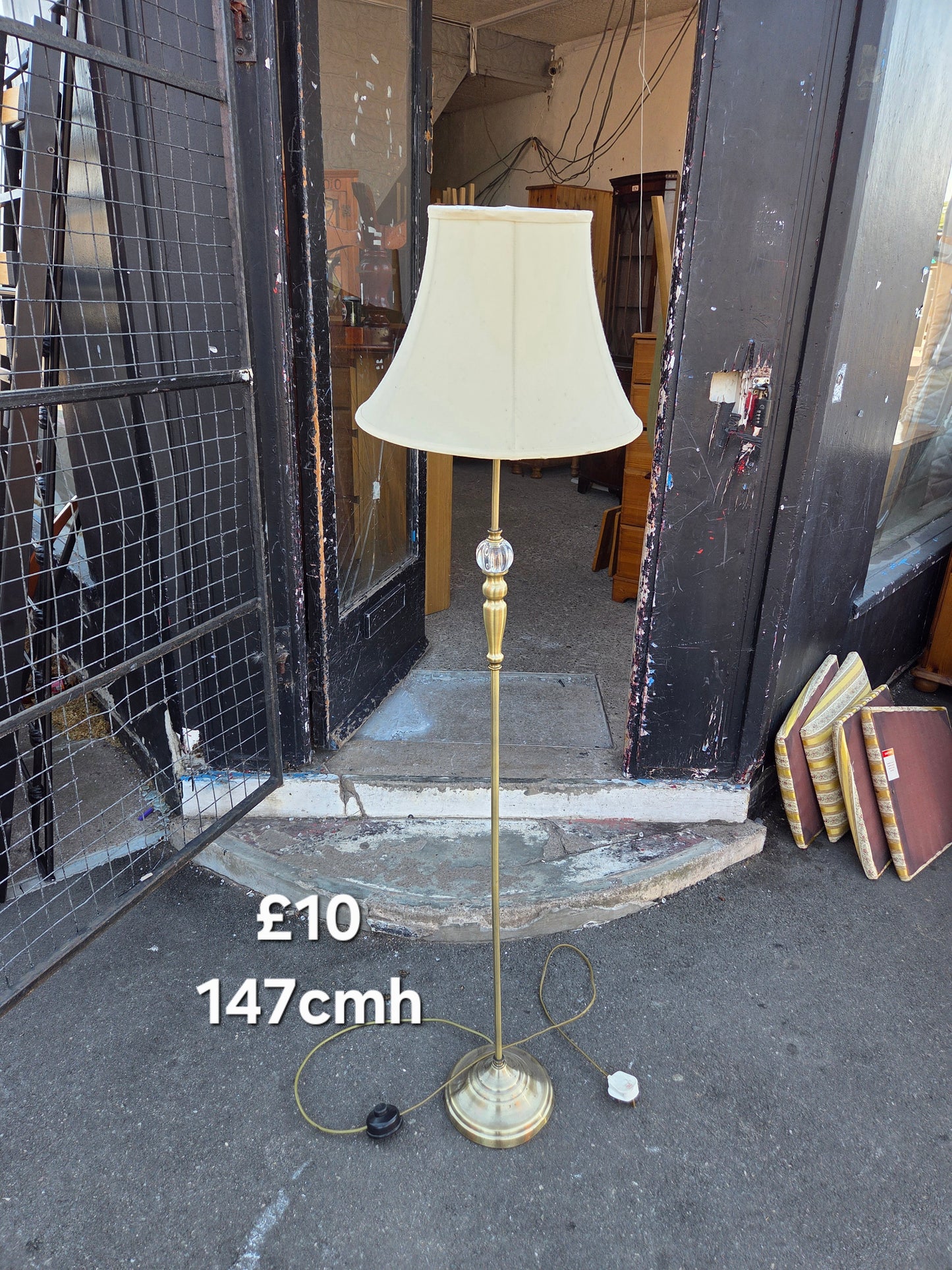 Standing lamp π Free delivery in Leicester π