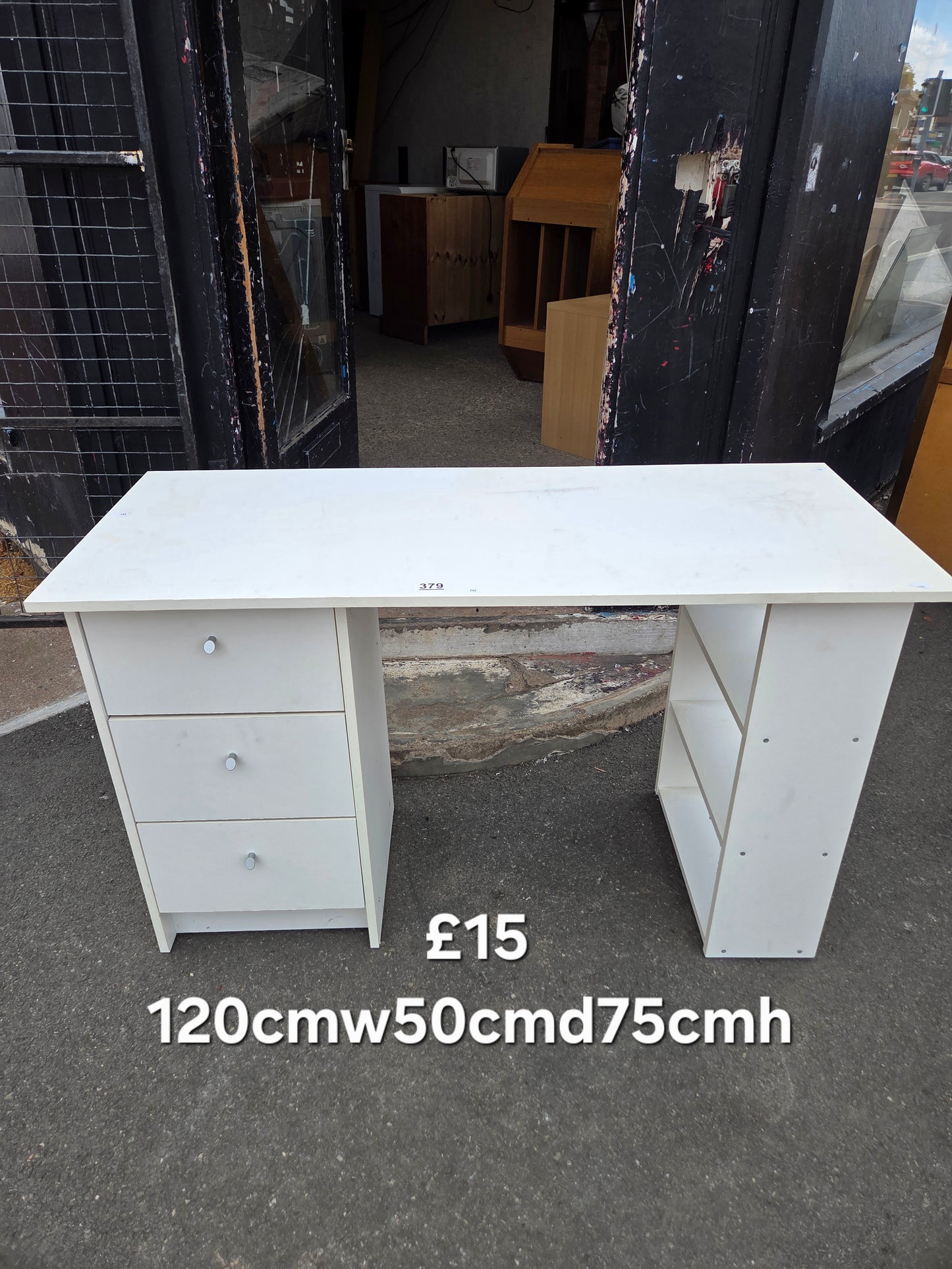 White desk 🌟 Free delivery in Leicester 🌟