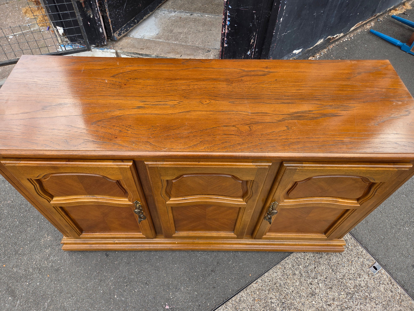 Sideboard ๐ Free delivery in Leicester ๐