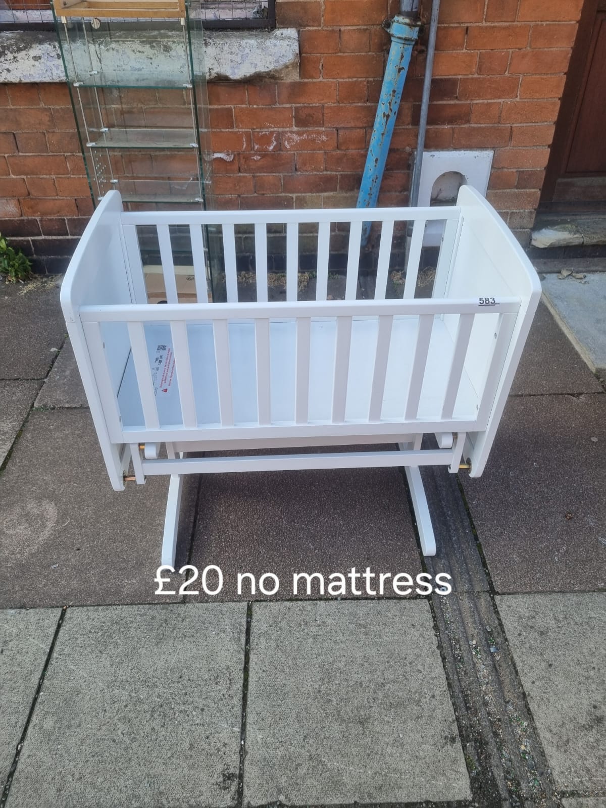 Swinging crib 🌟 Free delivery in Leicester 🌟