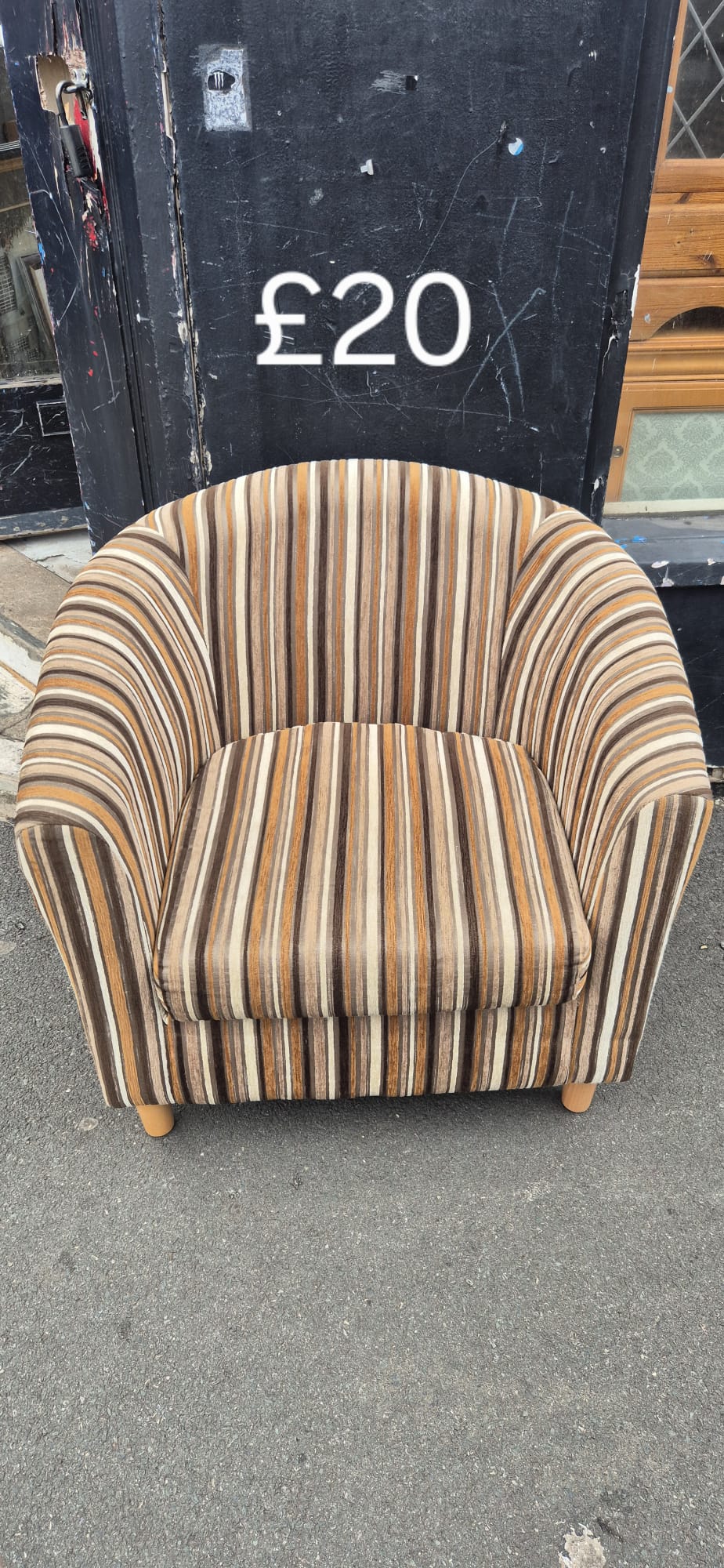 Tub Chair ๐ Free delivery in Leicester ๐