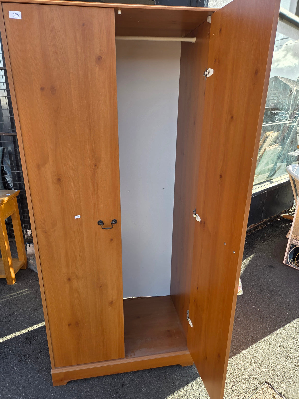 Wardrobe Free Delivery in Leicester