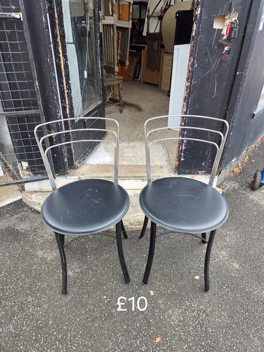 2 chairs 🌟 Free delivery in Leicester 🌟