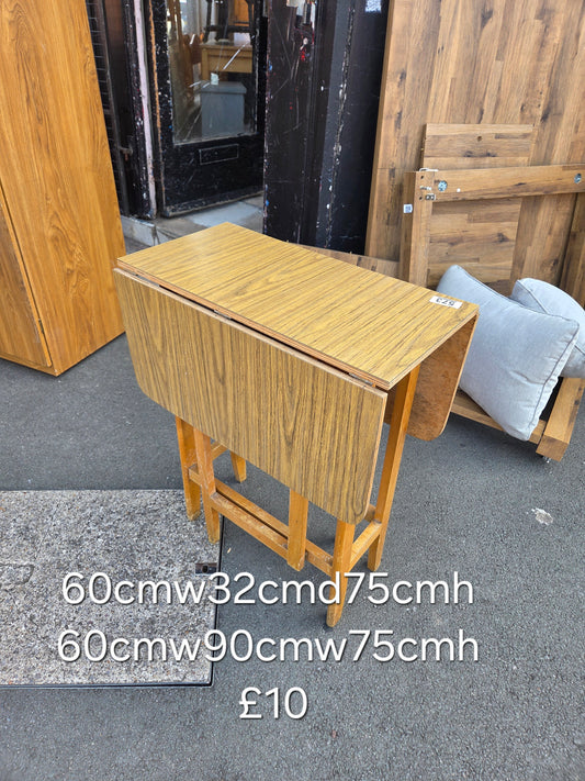 Butterfly table 🌟 Free delivery in Leicester 🌟