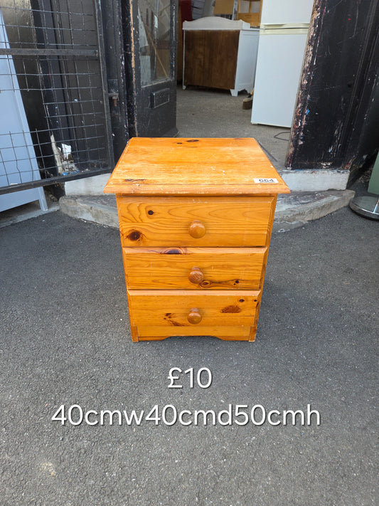 Bedside table 🌟 Free delivery in Leicester 🌟