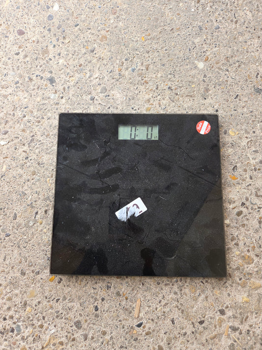 Weighing scales