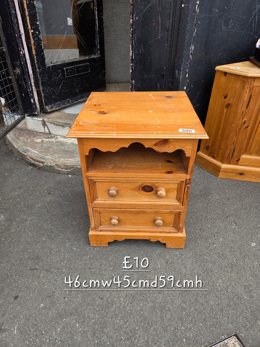 Bedside table 🌟 Free delivery in Leicester 🌟