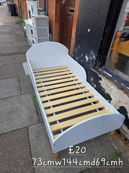 Toddler bed 🌟 Free delivery in Leicester 🌟