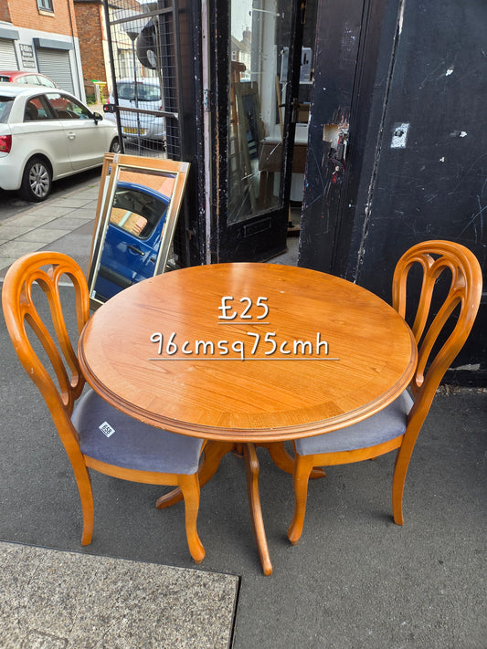 Dining table and 2 chairs 🌟 Free delivery in Leicester 🌟