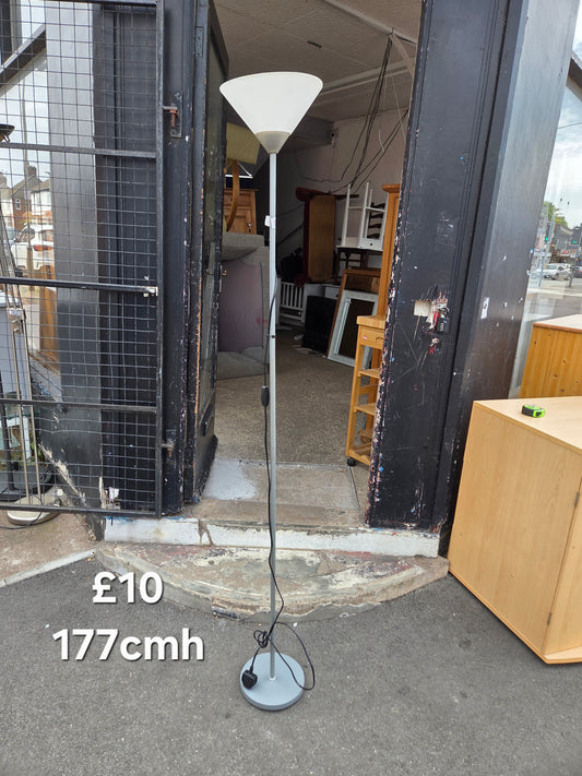 Standing lamp 🌟 Free delivery in Leicester 🌟