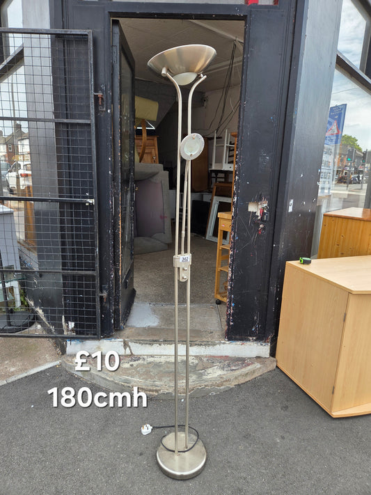 Standing lamp 🌟 Free delivery in Leicester 🌟