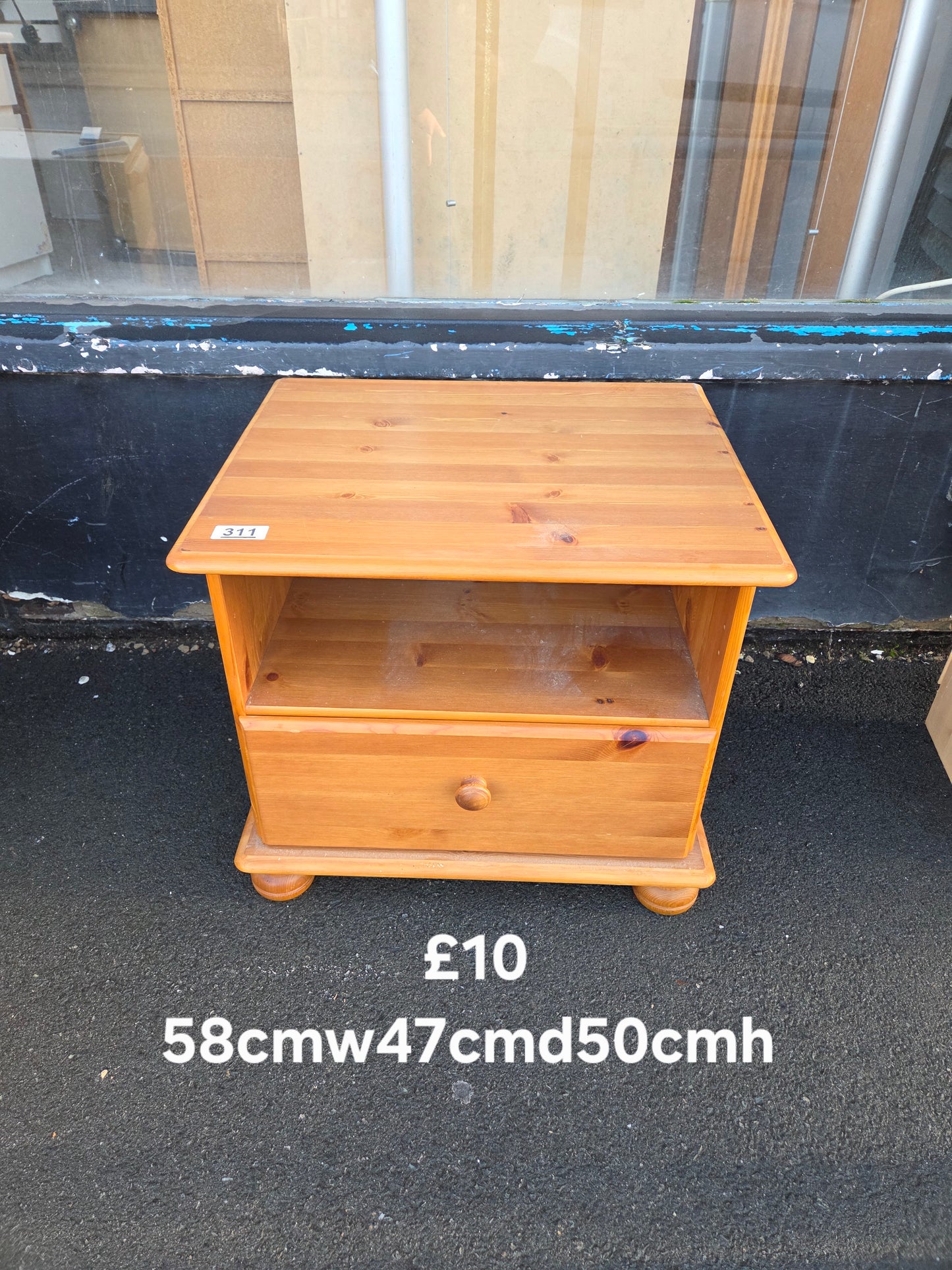 Bedside table 🌟 Free delivery in Leicester 🌟