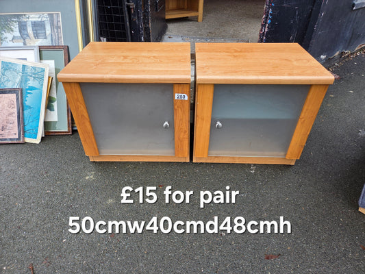 2 bedside tables 🌟 Free delivery in Leicester 🌟