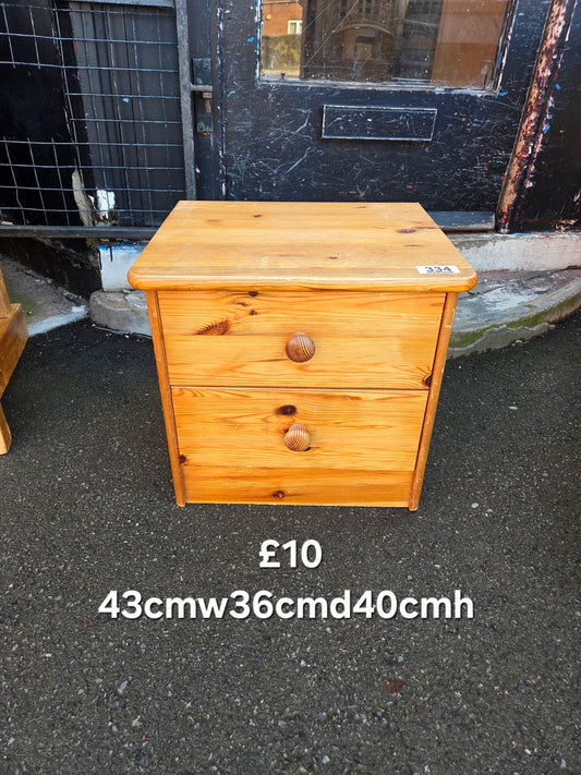 Bedside table 🌟 Free delivery in Leicester 🌟
