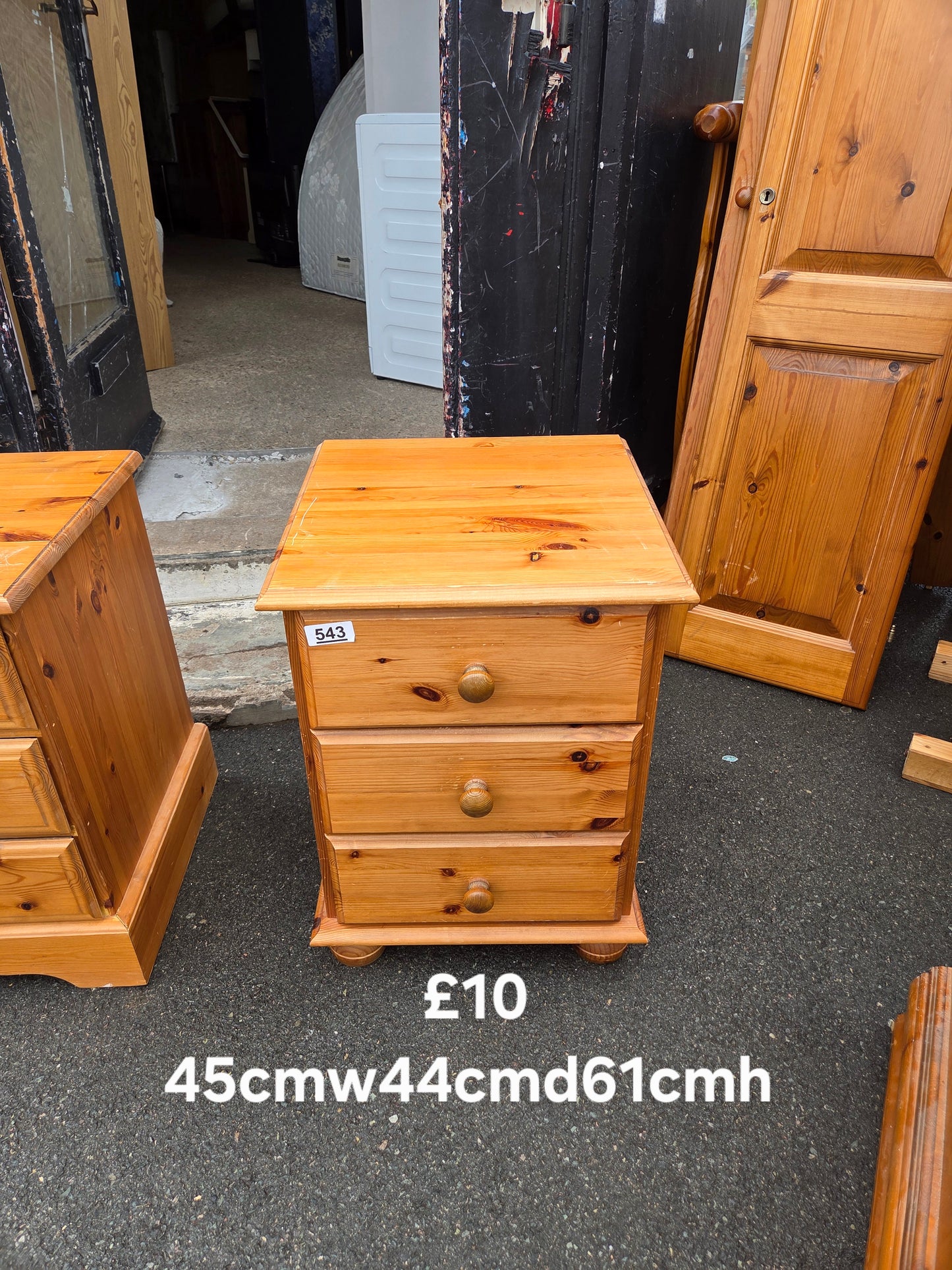 Bedside table 🌟 Free delivery in Leicester 🌟