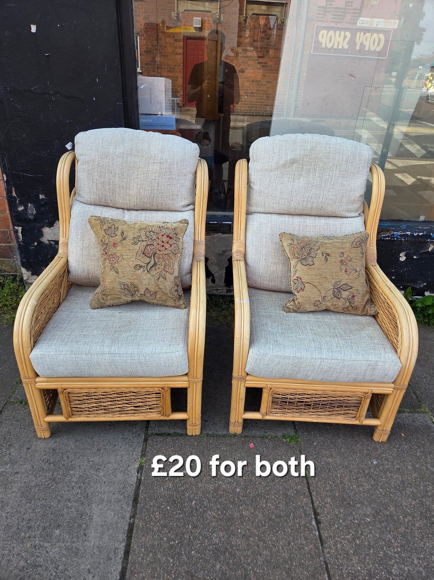 2 conservatory chairs 🌟 Free delivery in Leicester 🌟