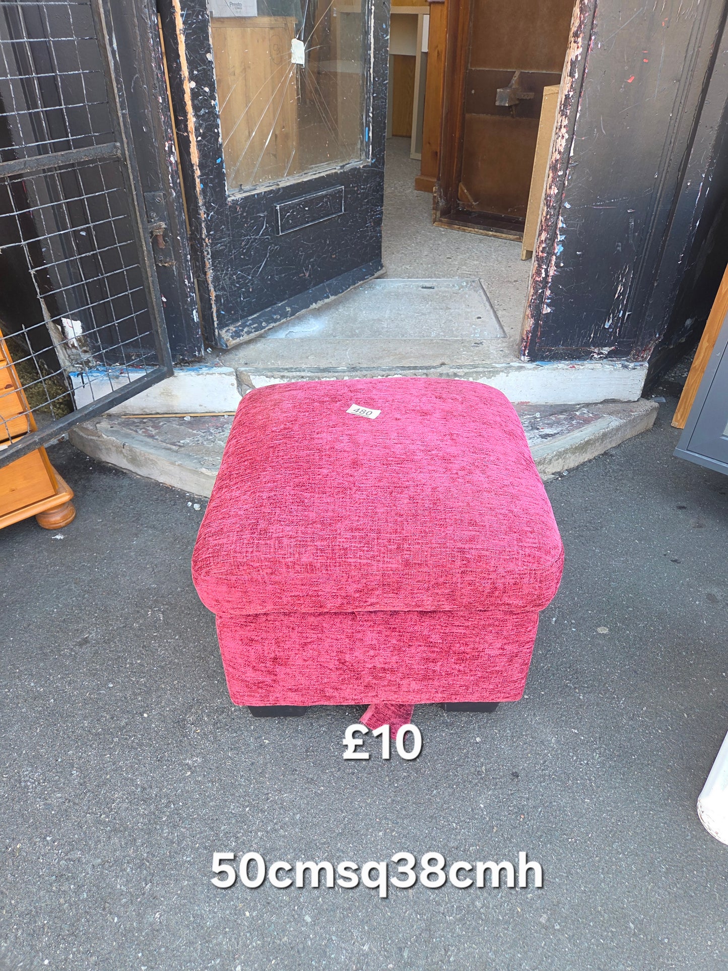 Foot stool 🌟 Free delivery in Leicester 🌟