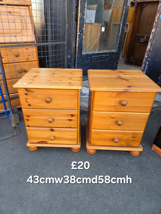 2 bedside tables 🌟 Free delivery in Leicester 🌟