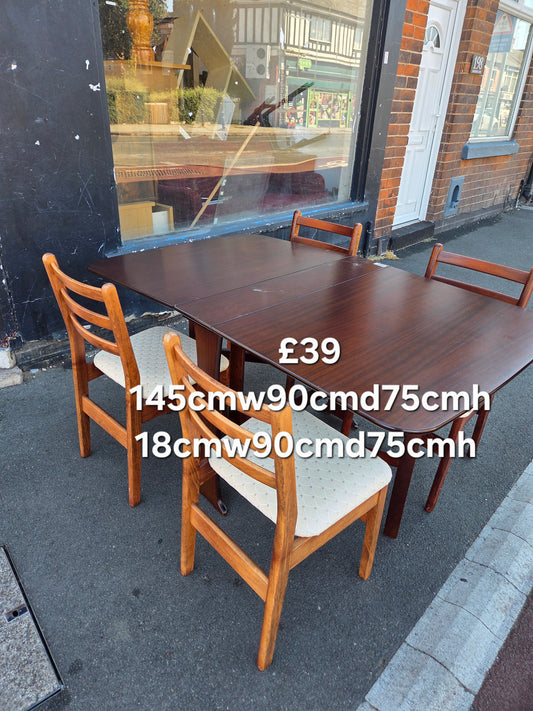 Dining table and 4 chairs 🌟 Free delivery in Leicester 🌟