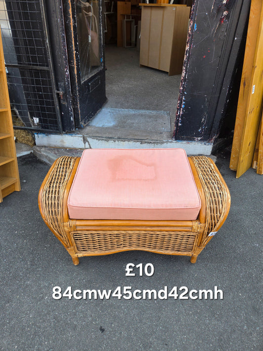 Foot stool 🌟 Free delivery in Leicester 🌟
