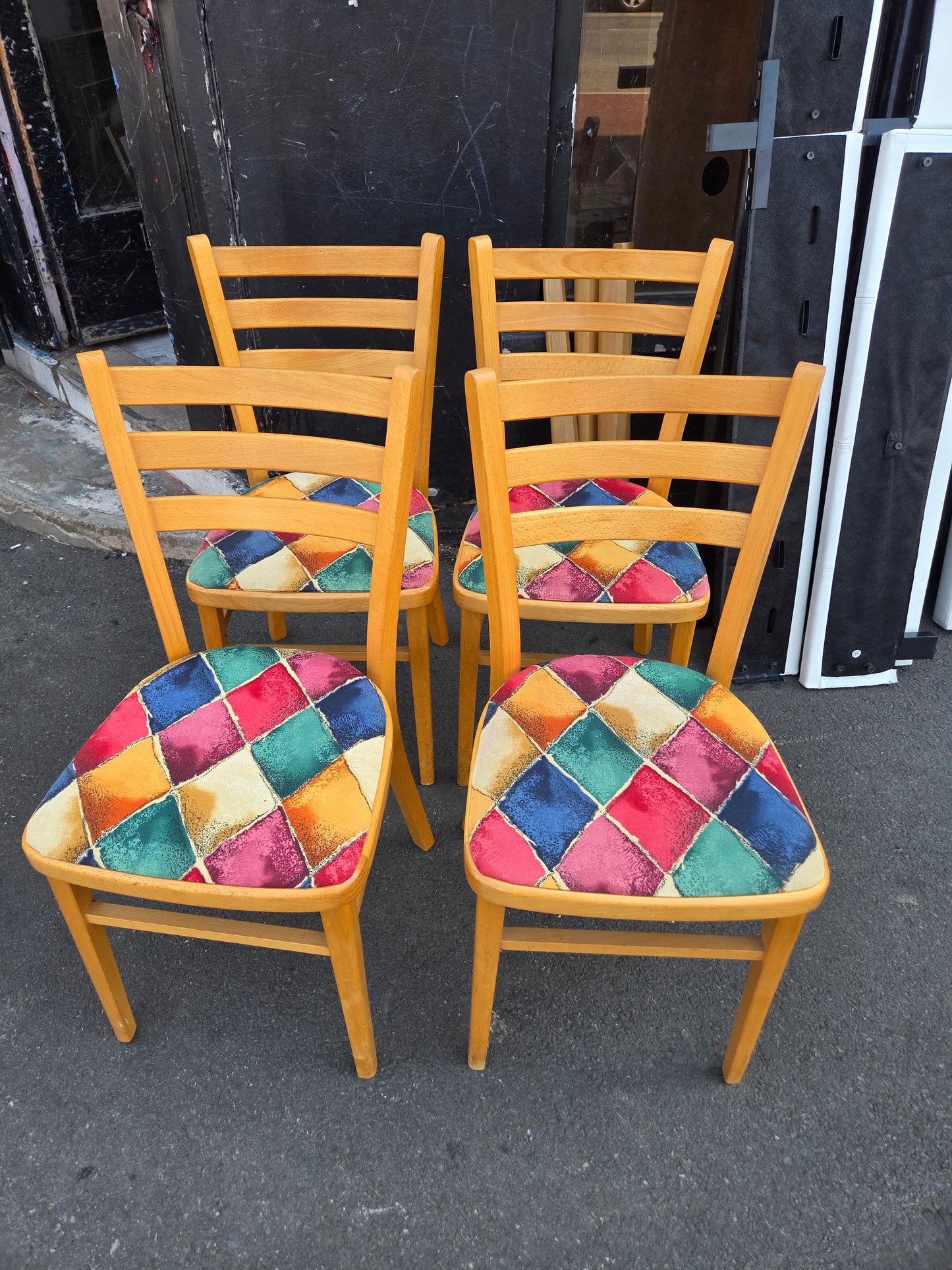 Dining table and 4 chairs 🌟 Free delivery in Leicester 🌟