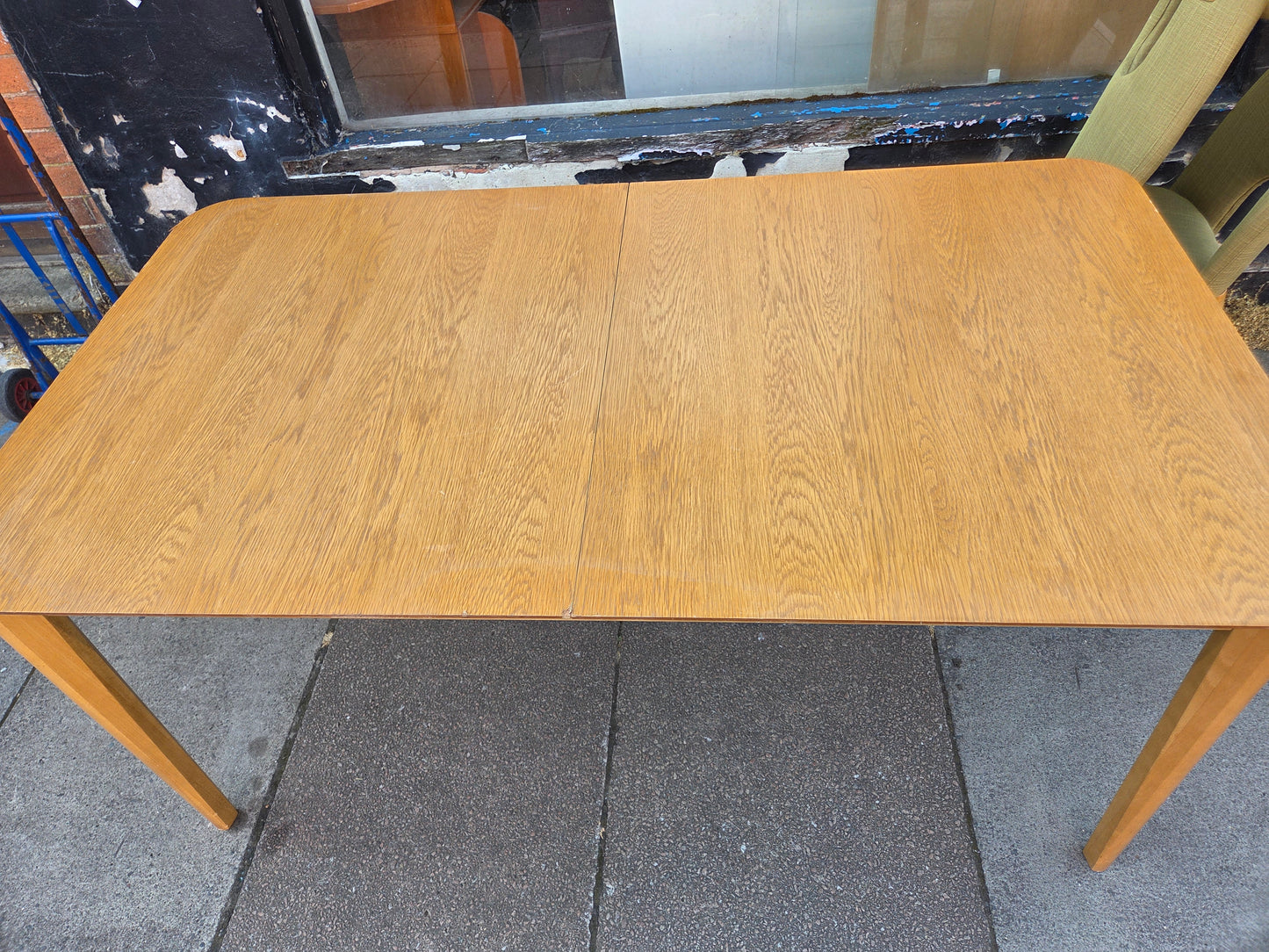Dining table and 4 chairs 🌟 Free delivery in Leicester 🌟