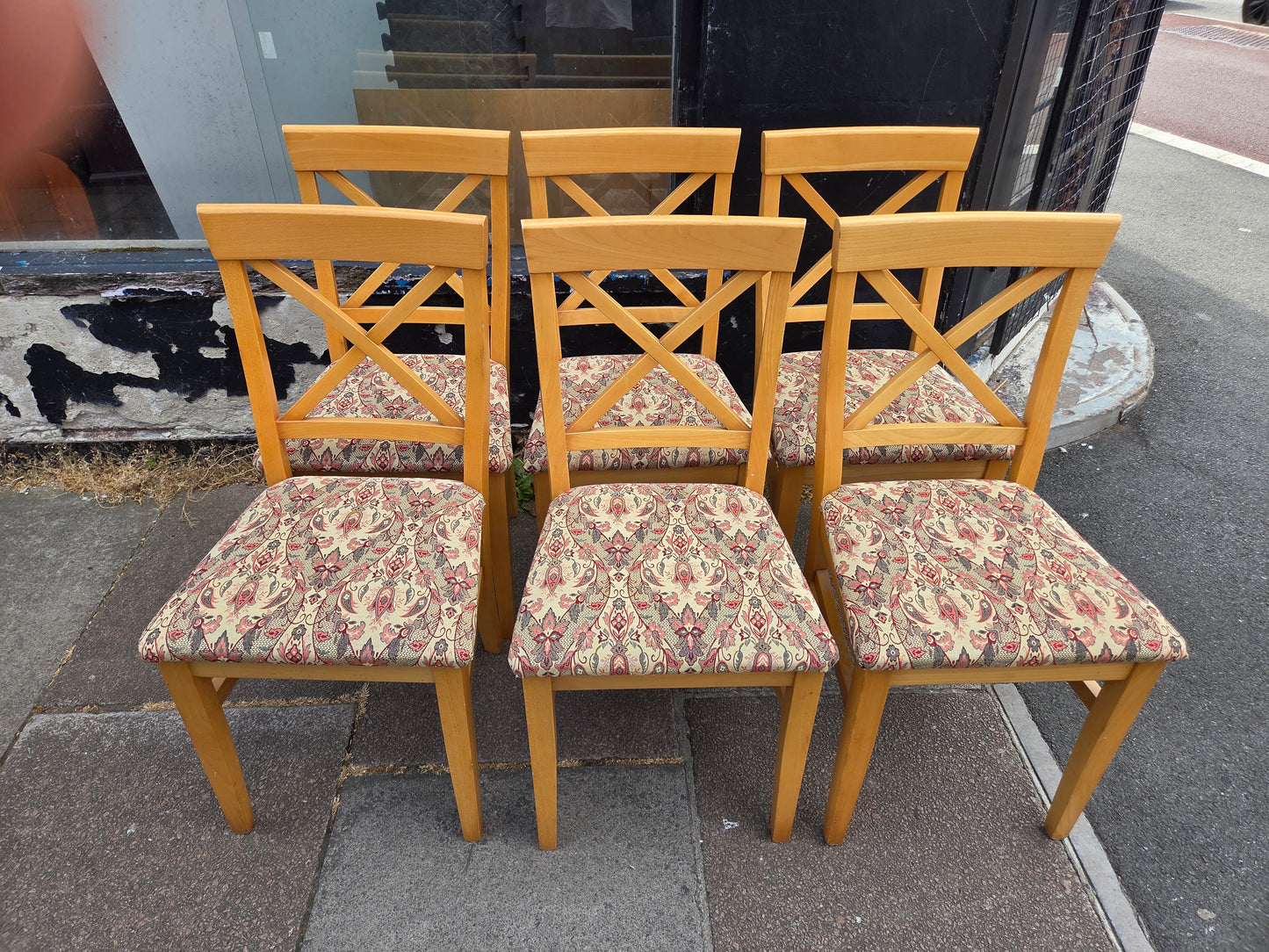 Large Wooden Dining Table and 6 Chairs 🌟 Free delivery in Leicester 🌟
