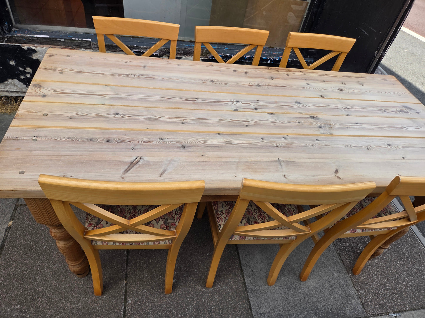 Large Wooden Dining Table and 6 Chairs 🌟 Free delivery in Leicester 🌟