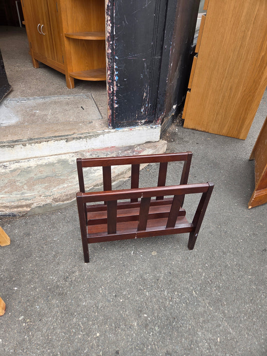 Magazine rack