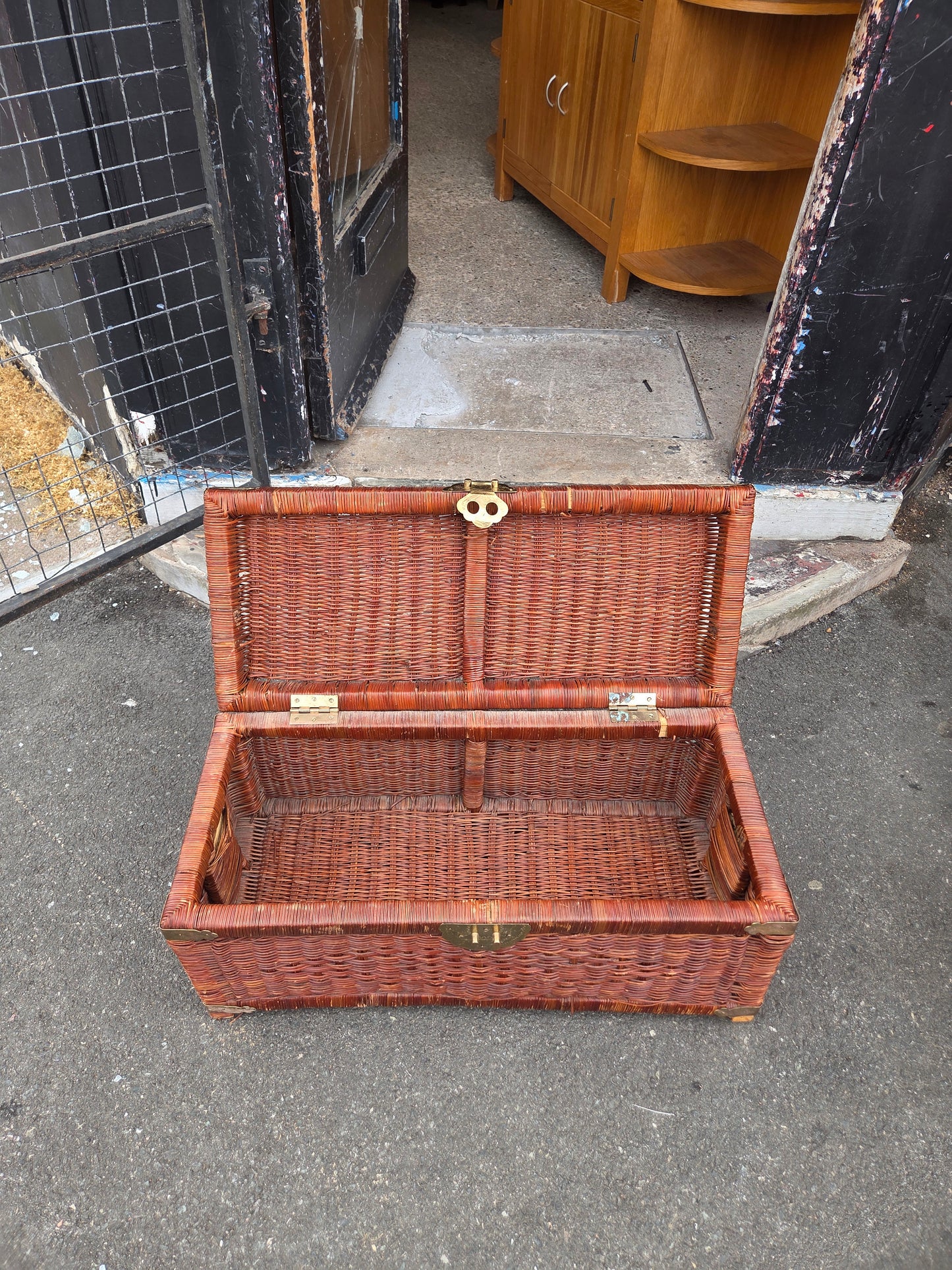 Wicker storage basket 🌟 Free delivery in Leicester 🌟