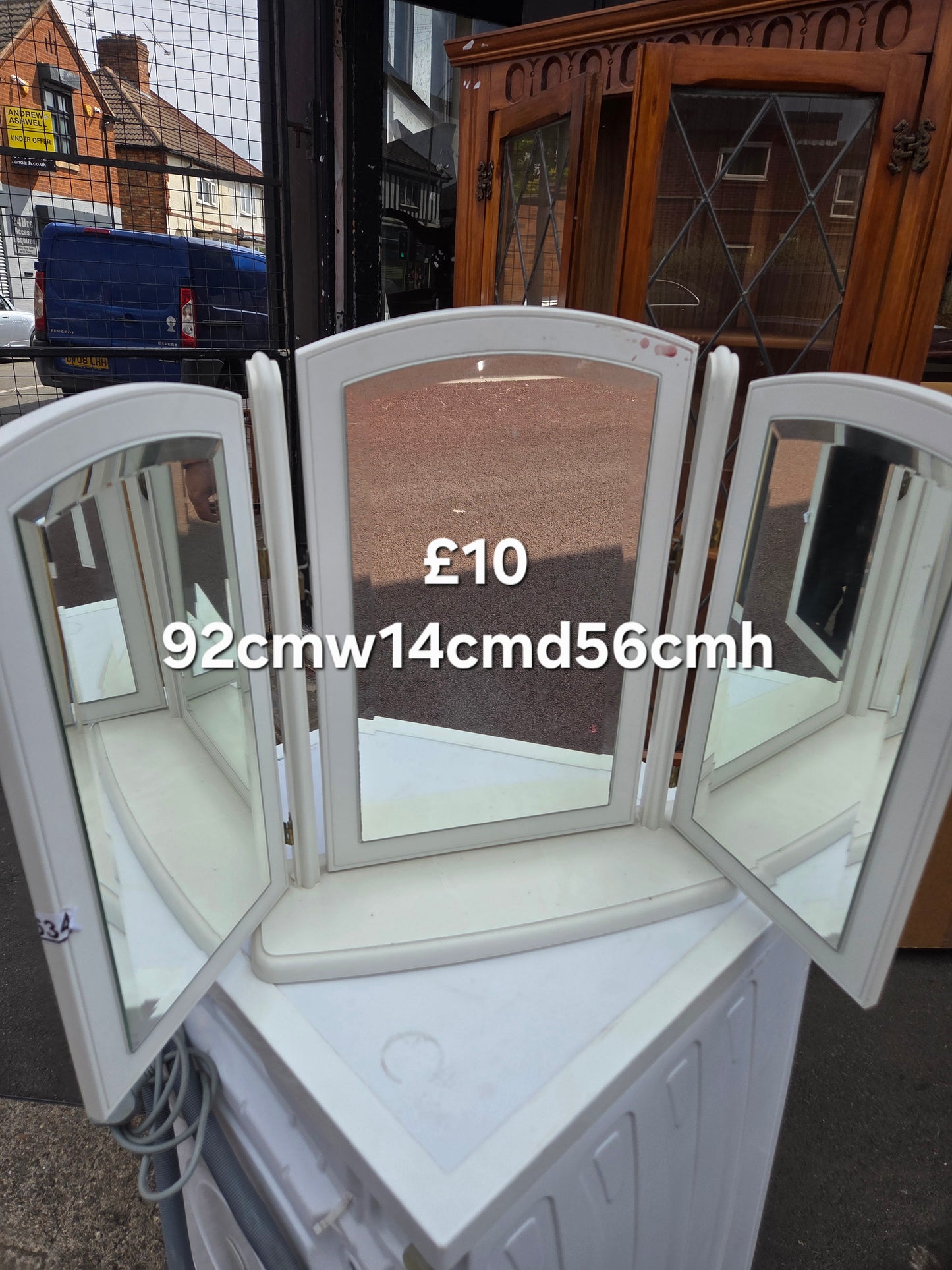 Dressing table triple mirror 🌟 Free delivery in Leicester 🌟