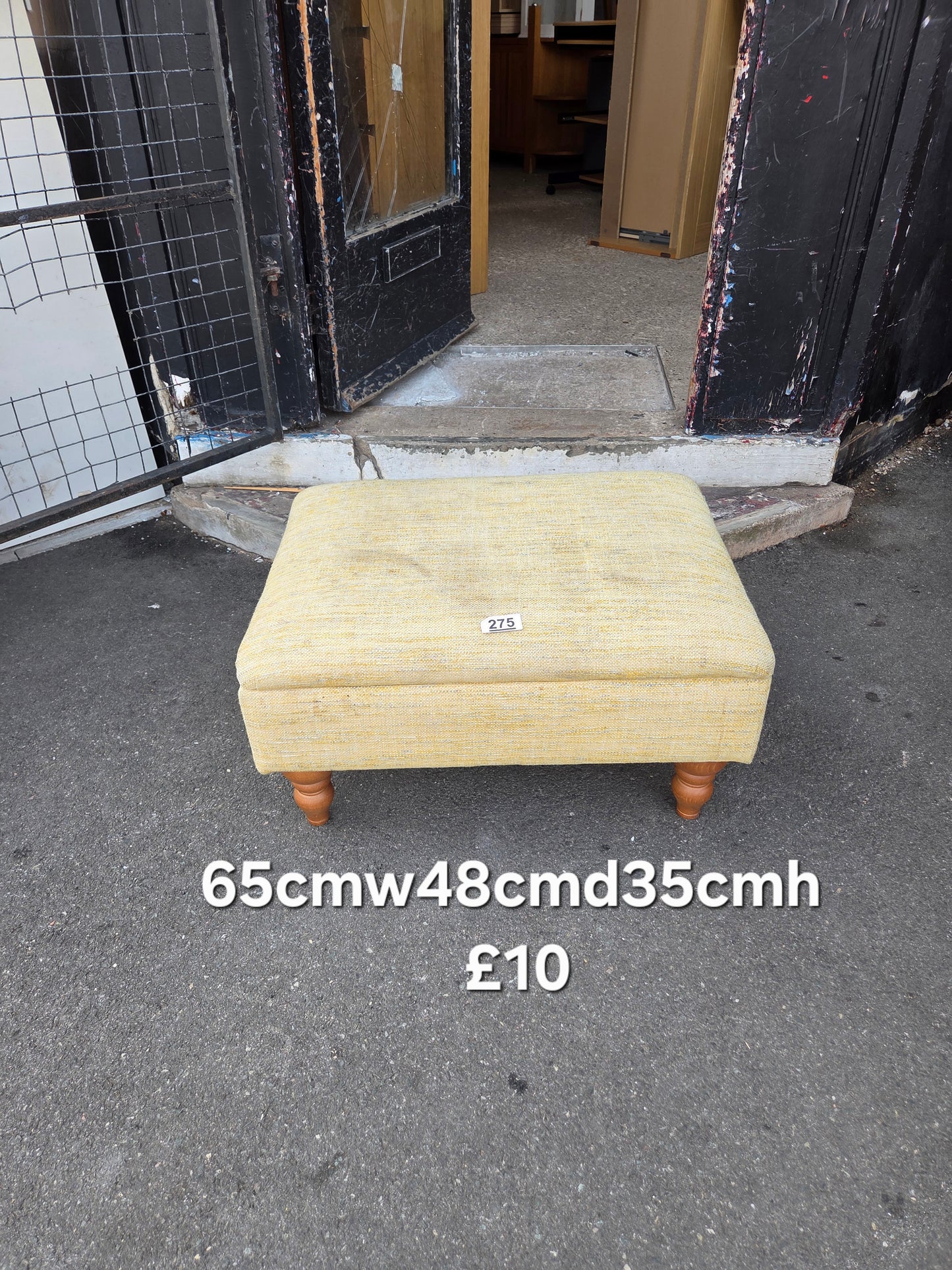 Storage foot stool 🌟 Free delivery in Leicester 🌟