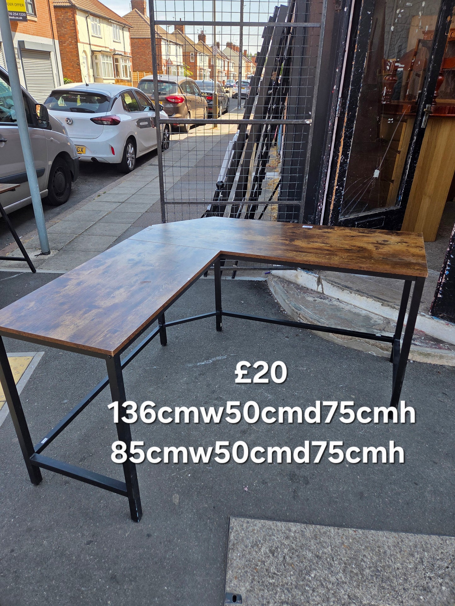 Corner desk 🌟 Free delivery in Leicester 🌟