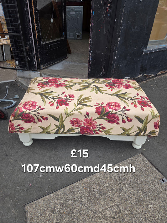 Foot stool 🌟 Free delivery in Leicester 🌟