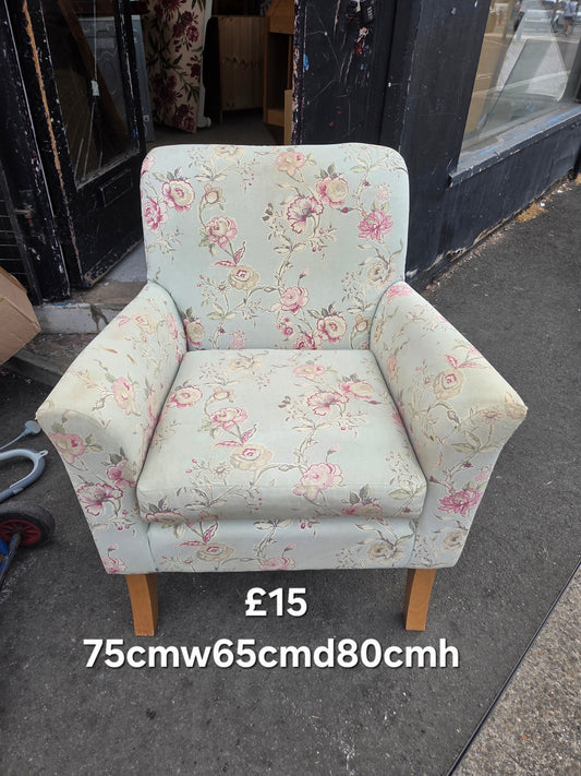 Armchair 🌟 Free delivery in Leicester 🌟