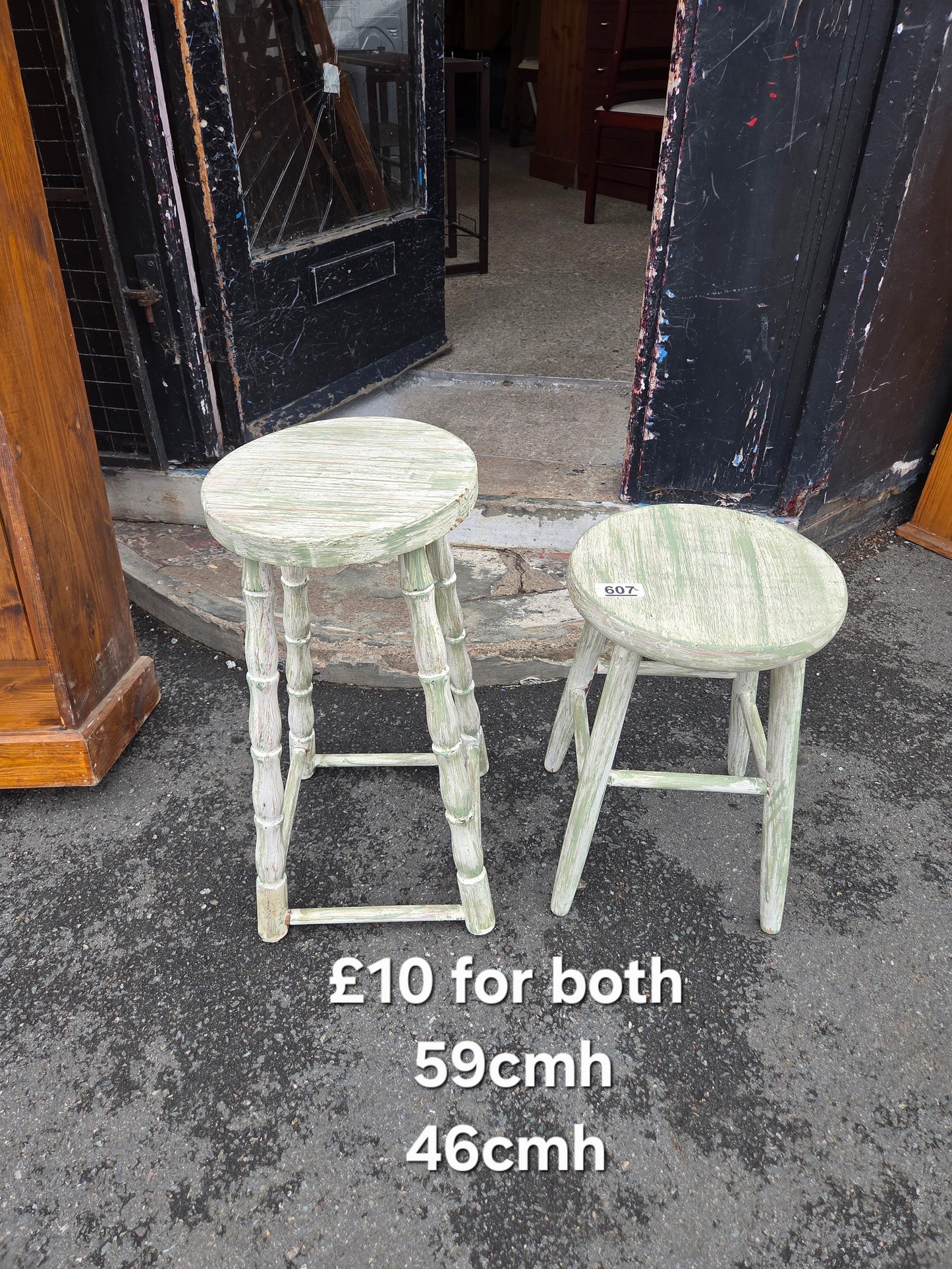 2 stools Free Delivery in Leicester