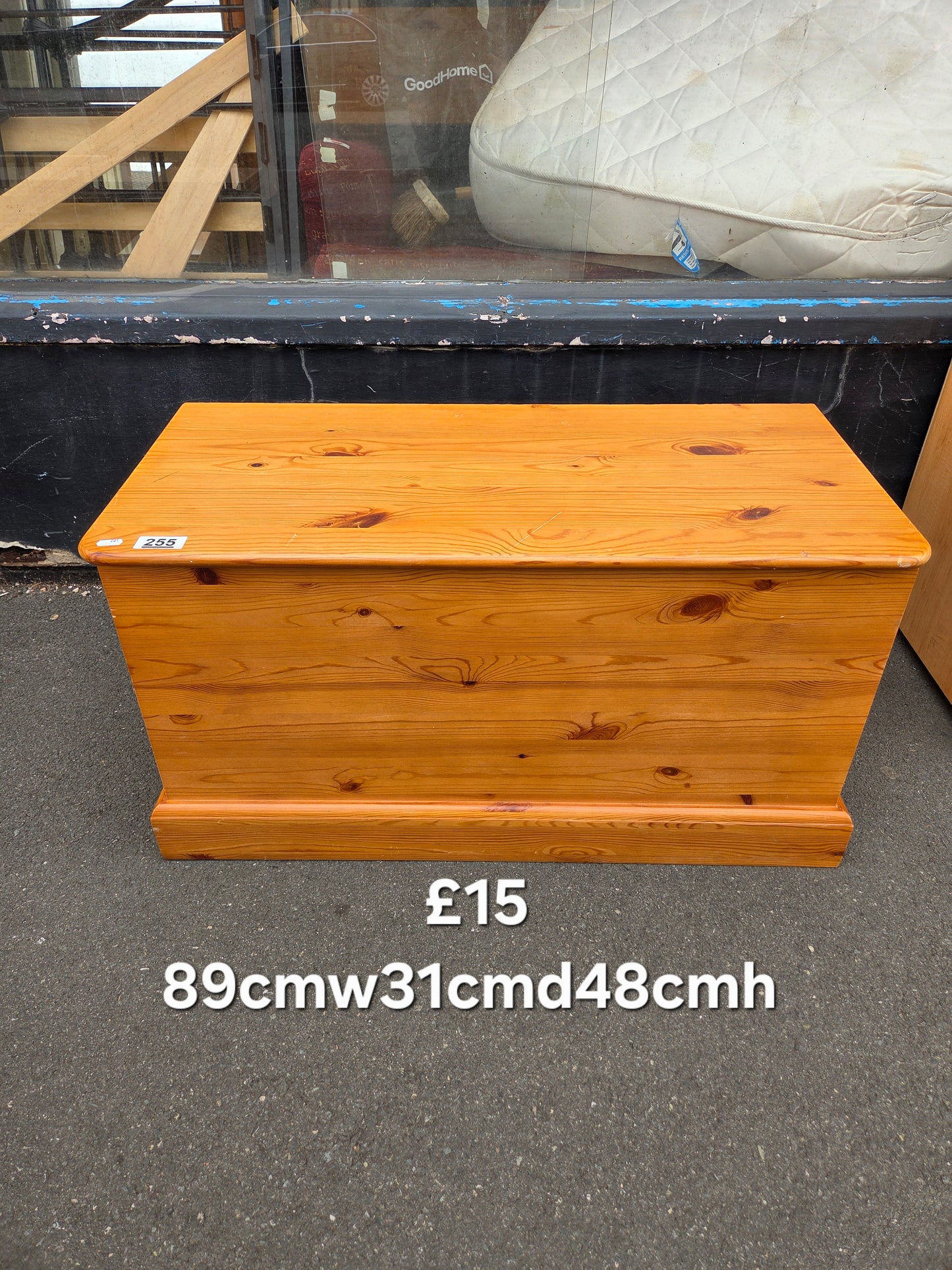 Blanket box Free Delivery in Leicester
