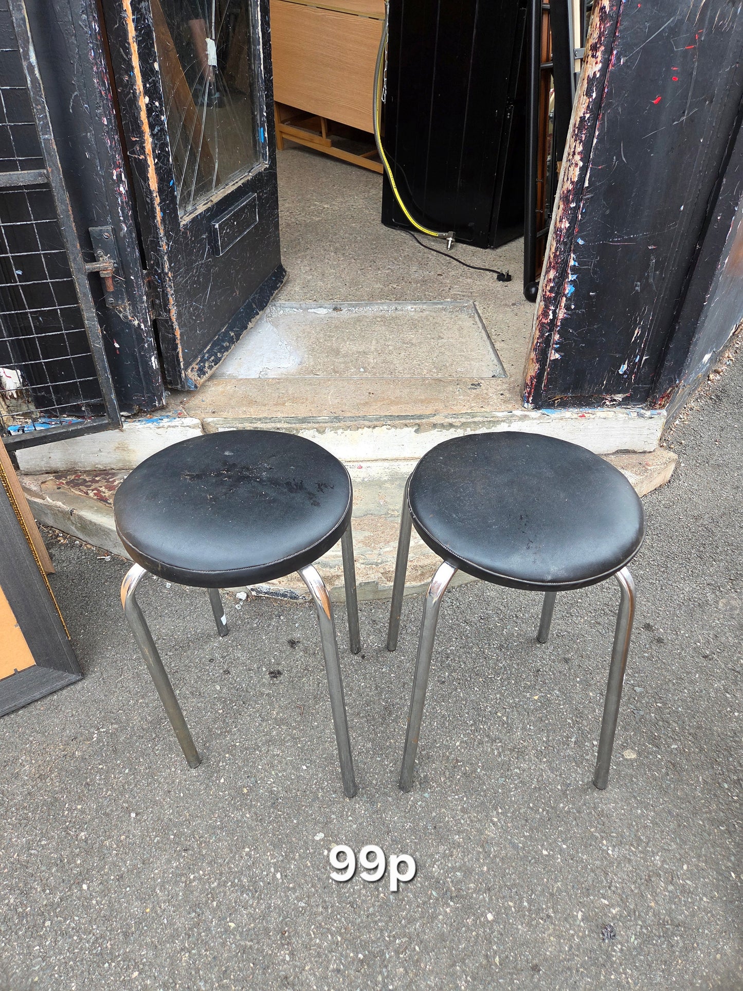 2 stools