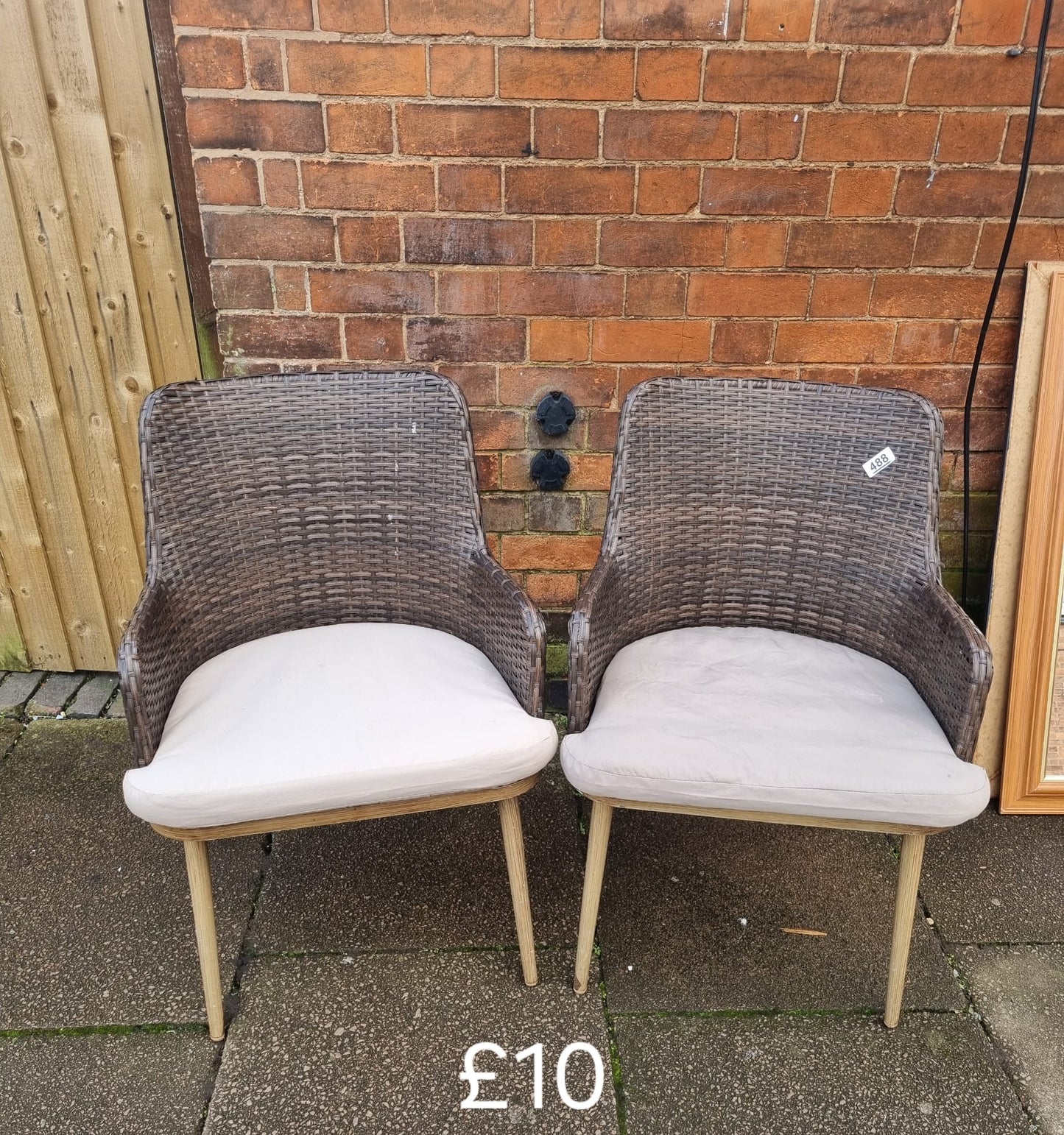 2 garden chairs 🌟 Free delivery in Leicester 🌟