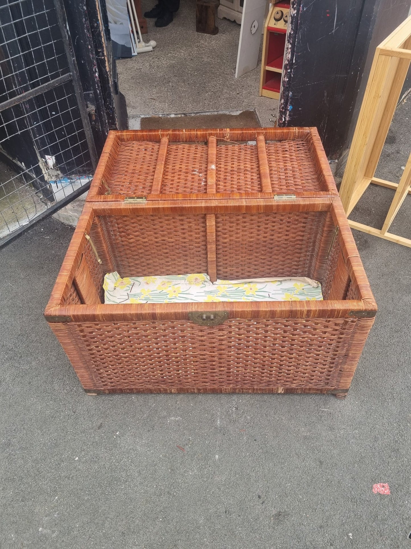 Wicker basket 🌟 Free delivery in Leicester 🌟