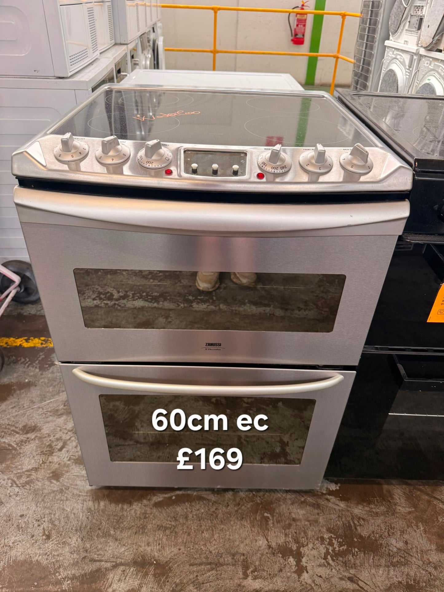 Zanussi 60cm Electric cooker 🌟 Free Delivery 🌟 120 Days Warranty 🌟